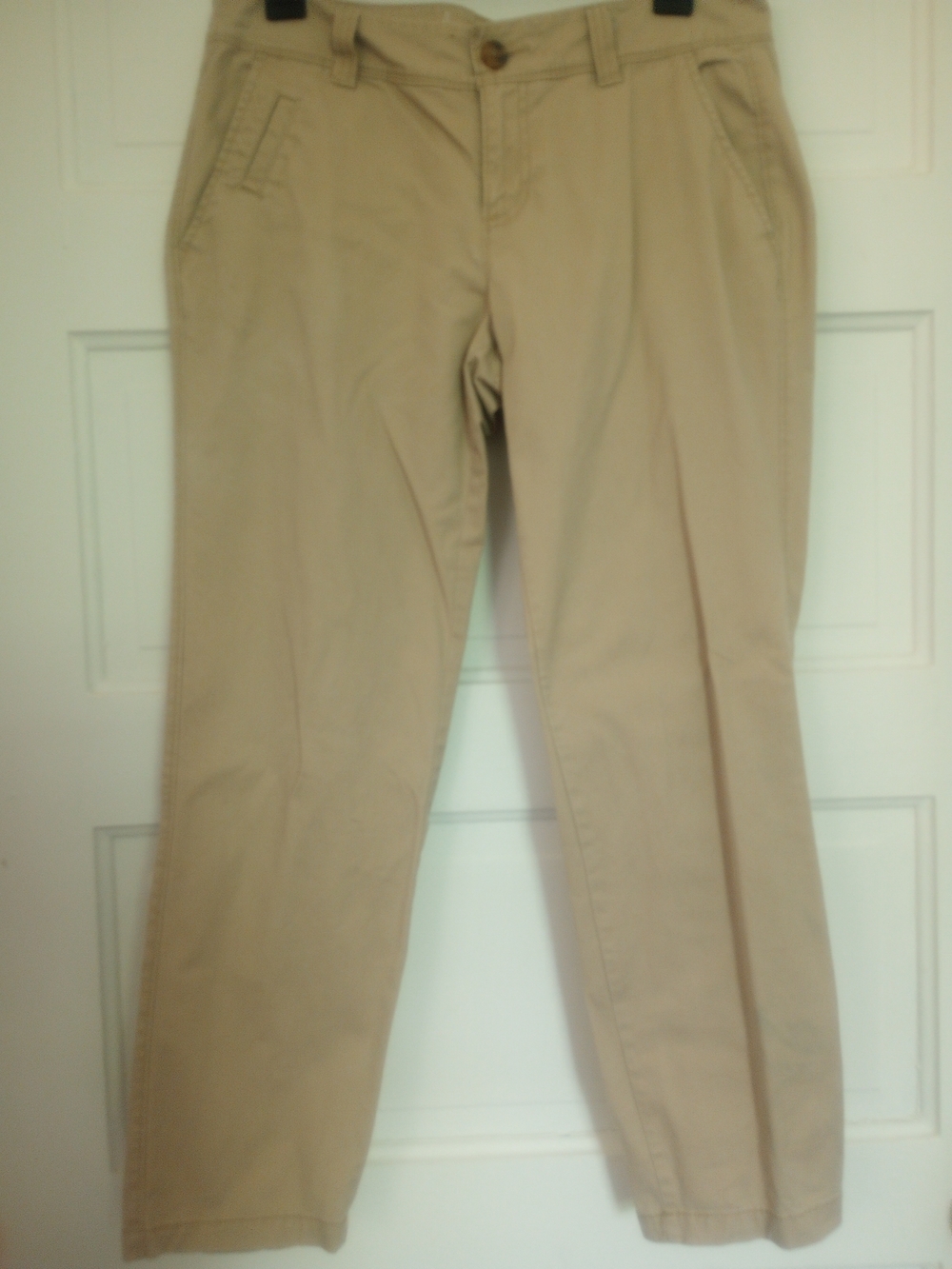 Old Navy Women's Khaki Straight-Leg Chino Pants